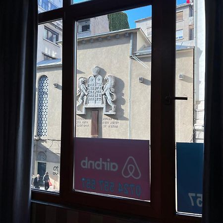 Synagogue Yeshua Tova Magheru Bucureşti Eksteriør bilde